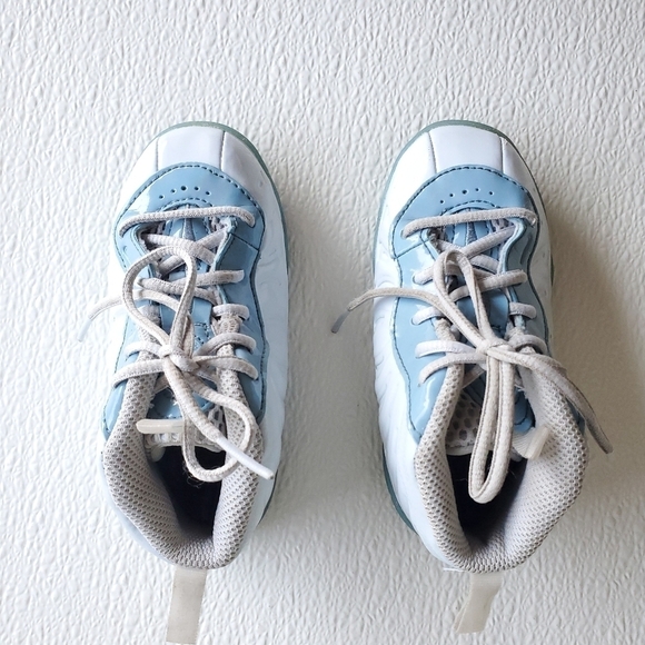 Nike Little Posite One Basketball Shoe White|Blue Toddler Size 7C DM1094-400 - Picture 7 of 9